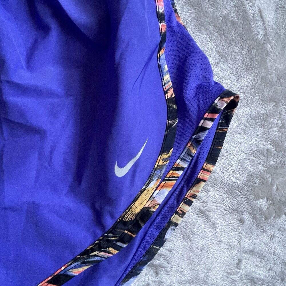 Nike Dri-Fit Womens Running Shorts Medium Standard Fit Blue Purple Lined Print - Picture 2 of 5